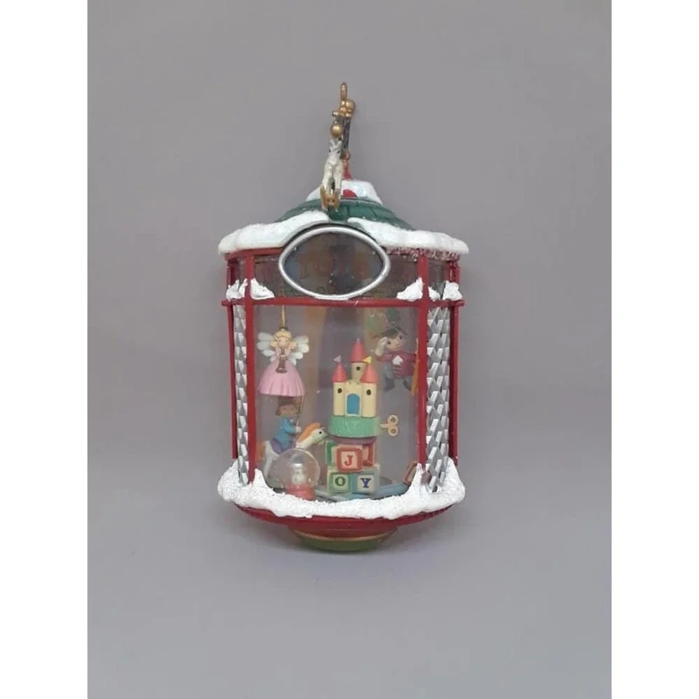 Enesco Christmas Window Ornament, 1992 First Issue, 